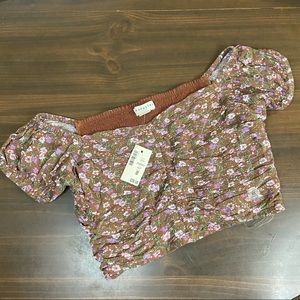 Aeropostale floral NWT crop top